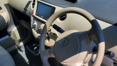 2009 TOYOTA SIENTA