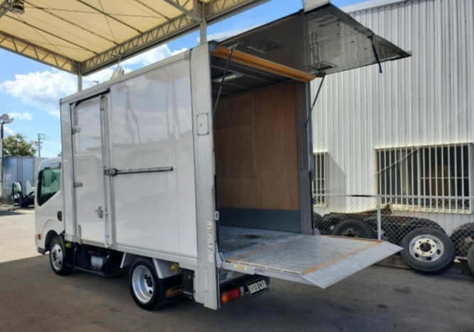 
								2014 NISSAN ATLAS 4 full									